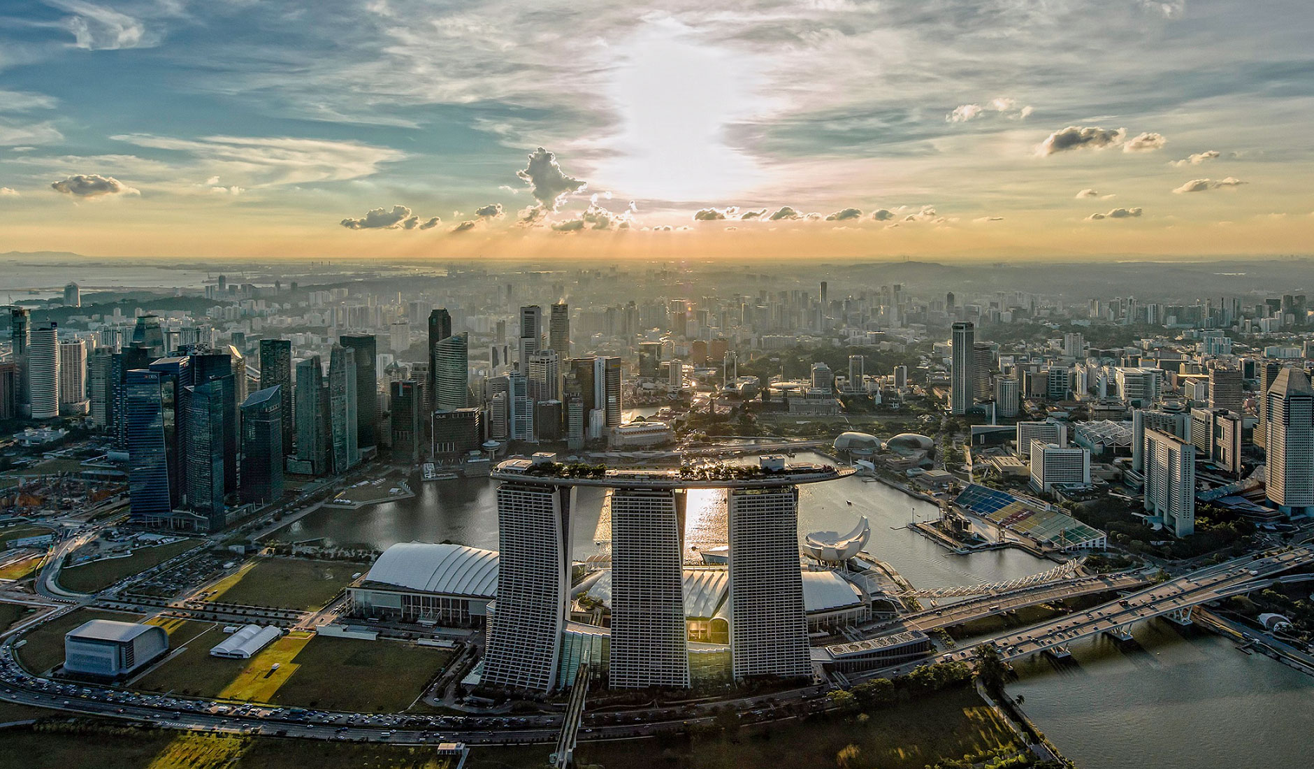 On top of Singapore: the SkyPark infinity pool, Singapore • Photo © Marina Bay Sands
